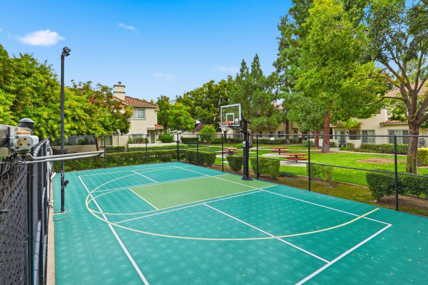 1237 Altissimo Place