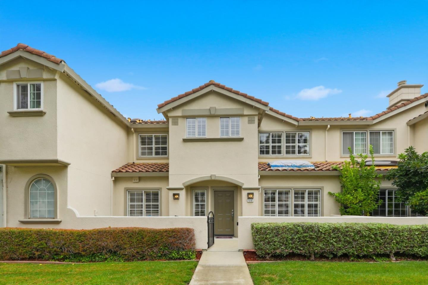 1237 Altissimo Place