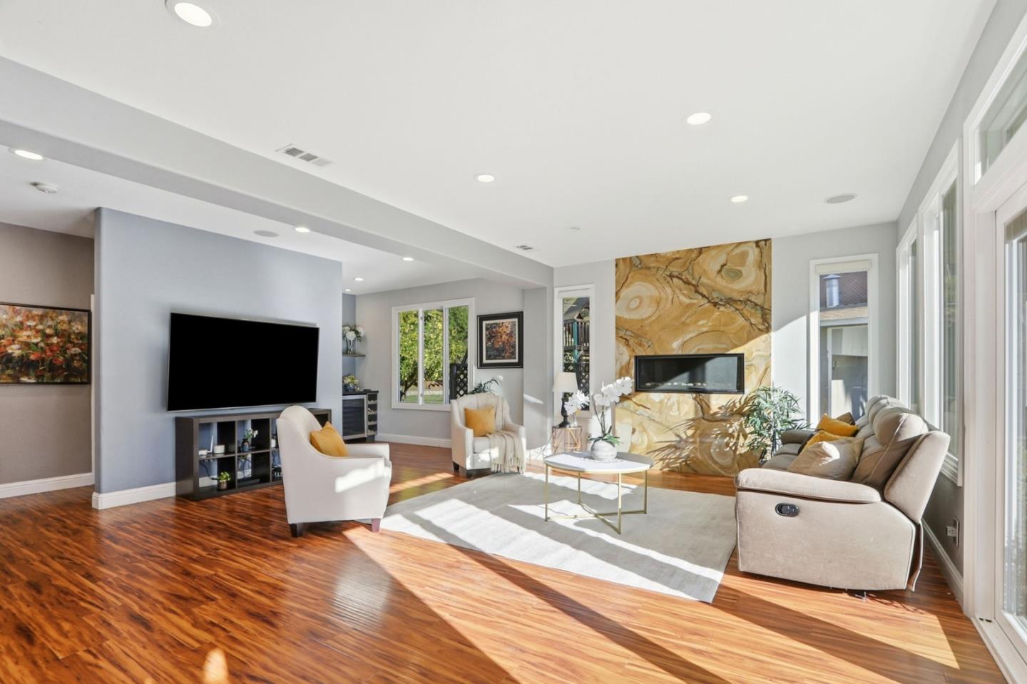 6352 Running Springs Road