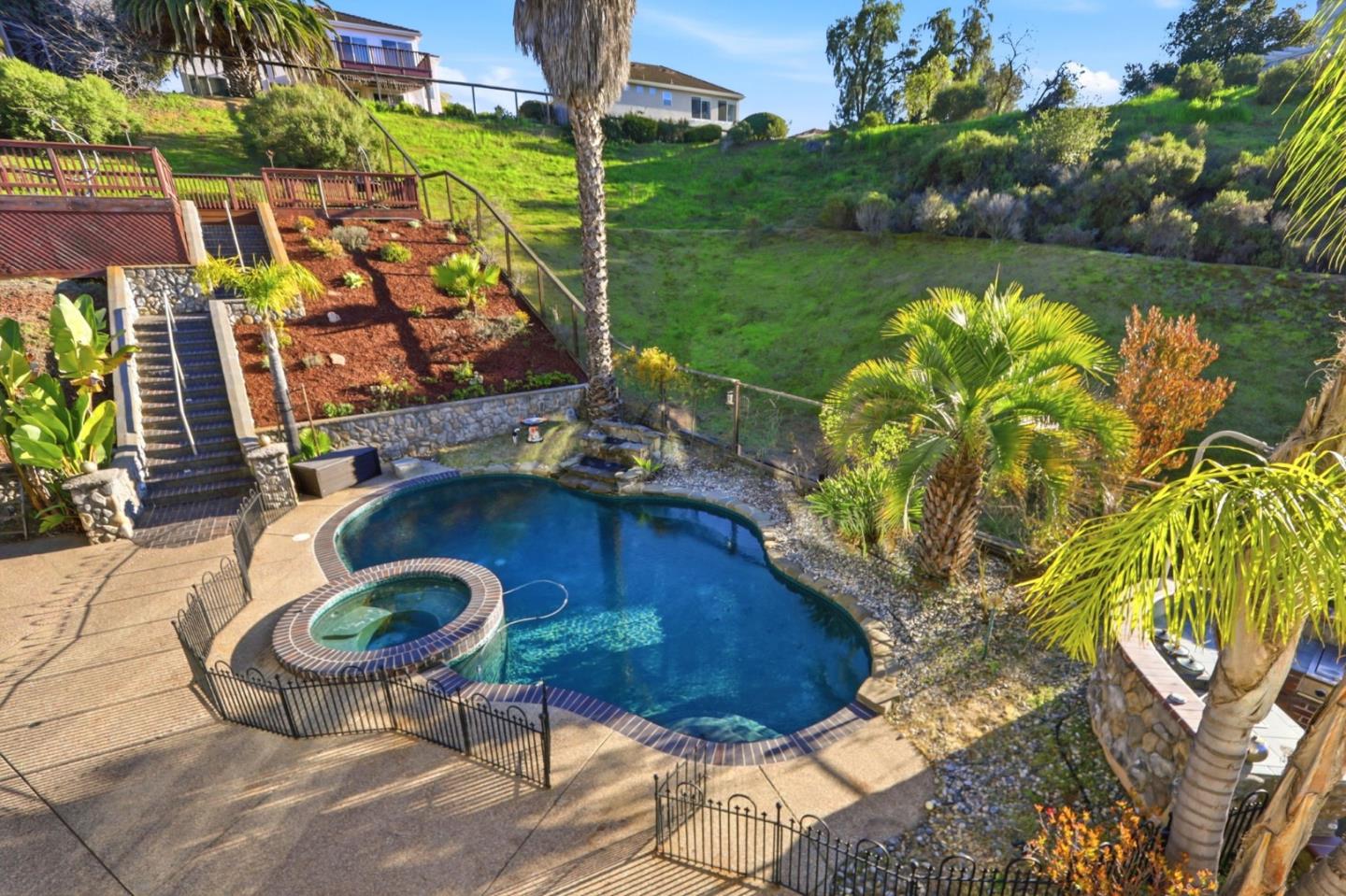 6352 Running Springs Road