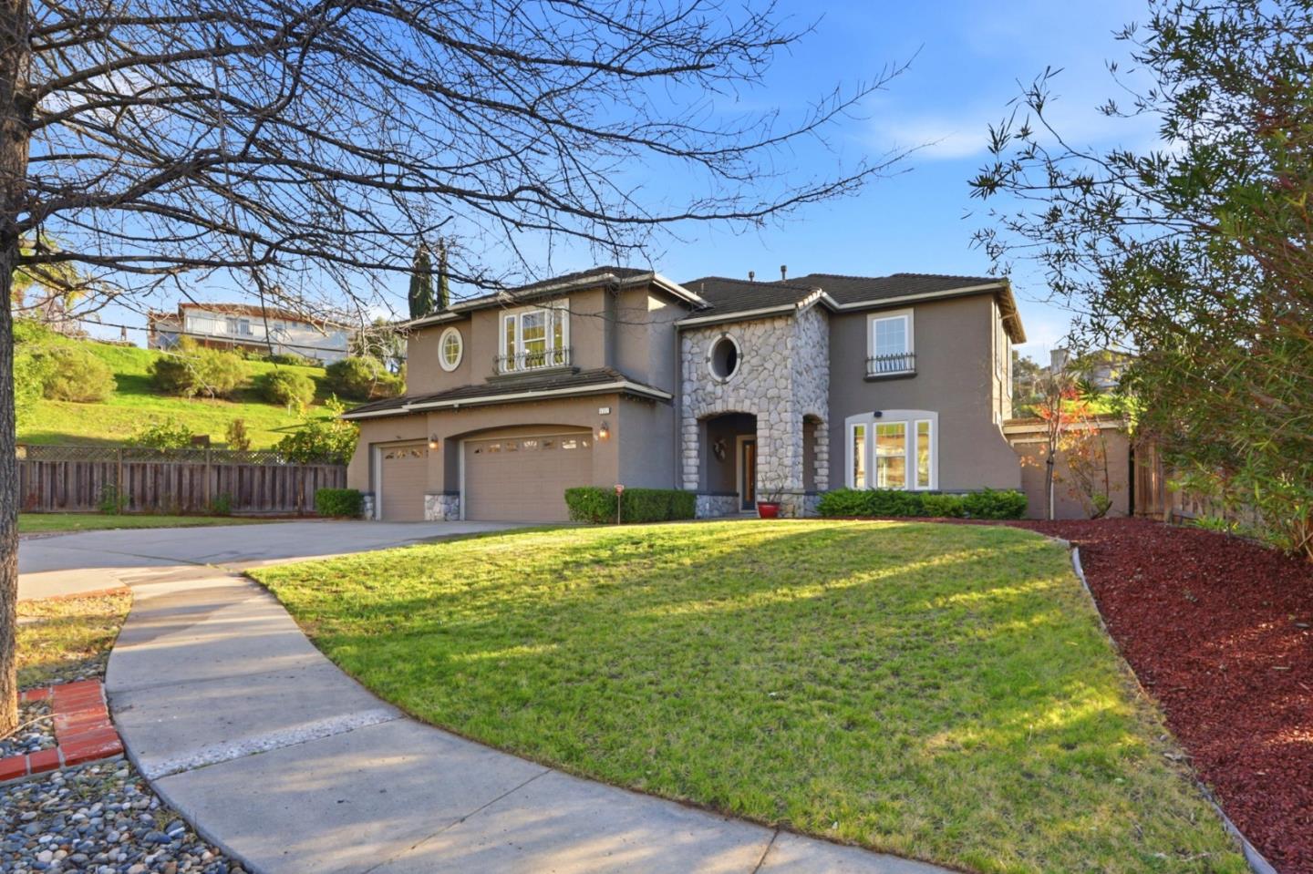 6352 Running Springs Road