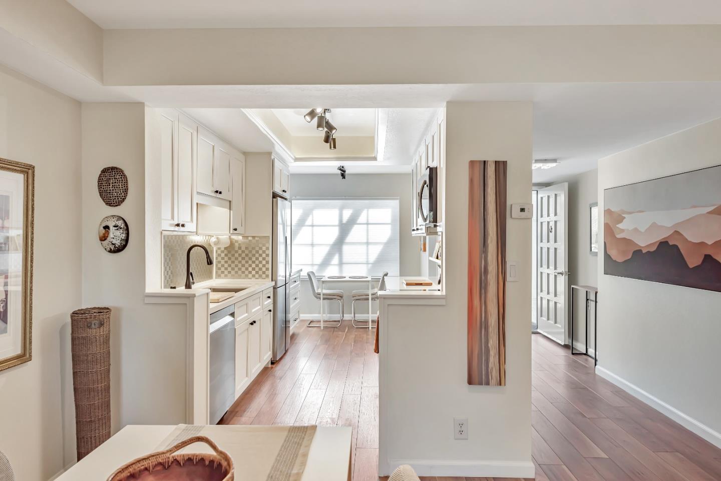 5351 Cribari Dell