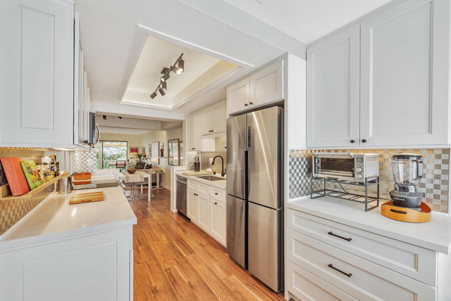 5351 Cribari Dell