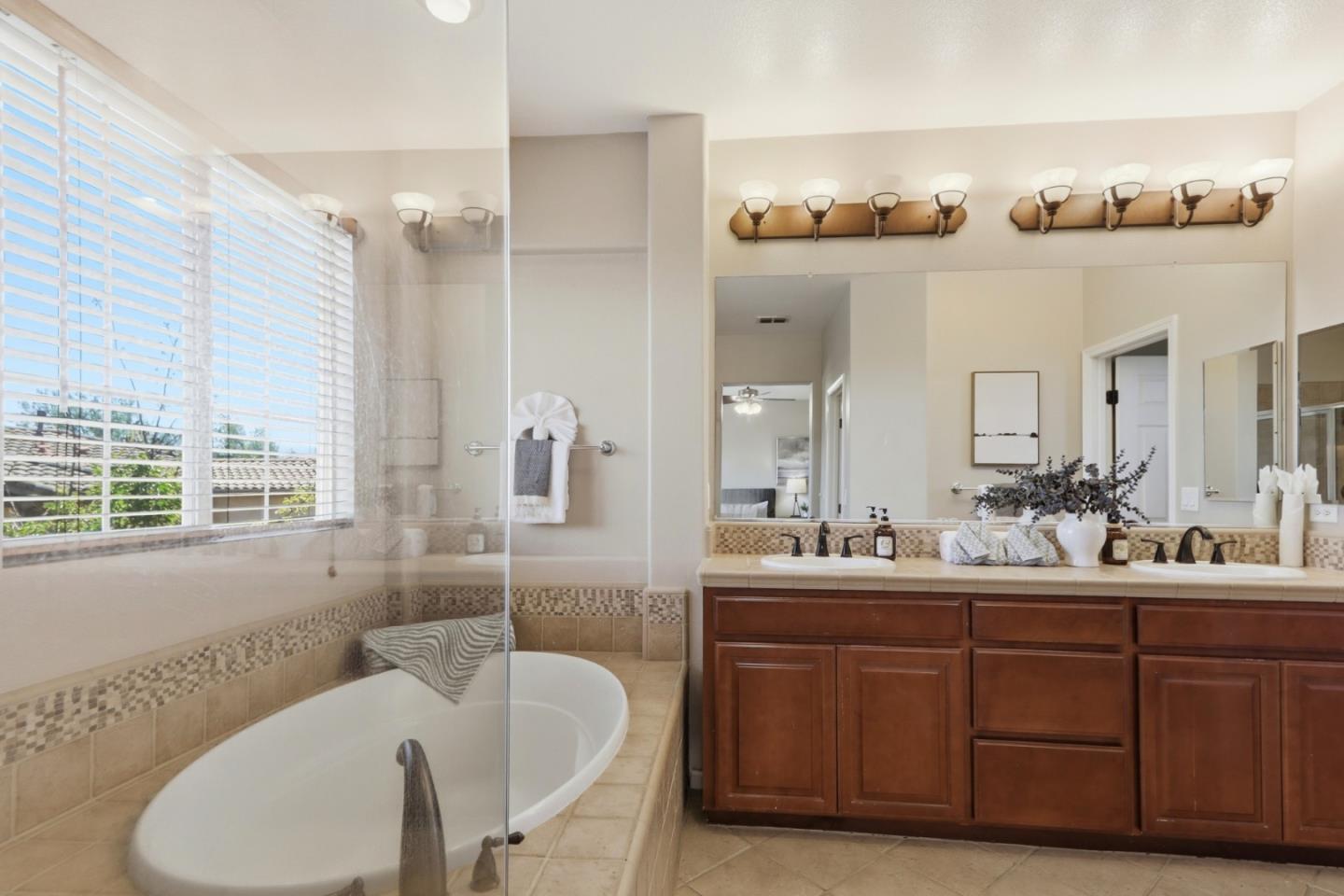 1382 Trailside Lane