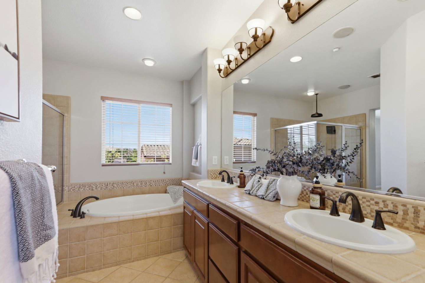 1382 Trailside Lane