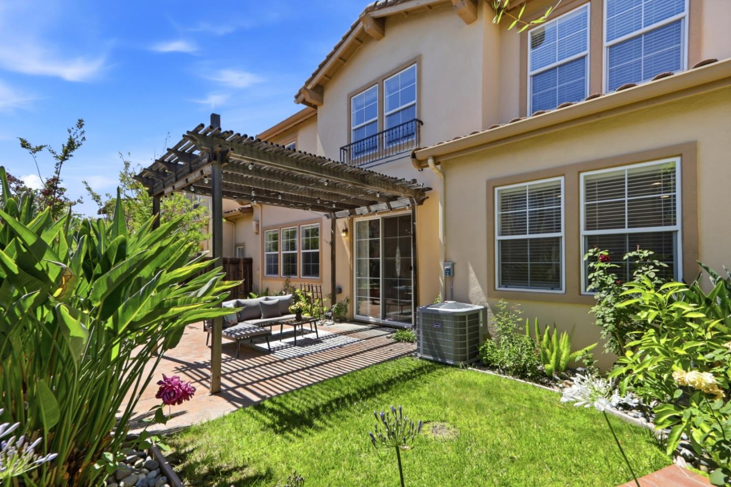 1382 Trailside Lane