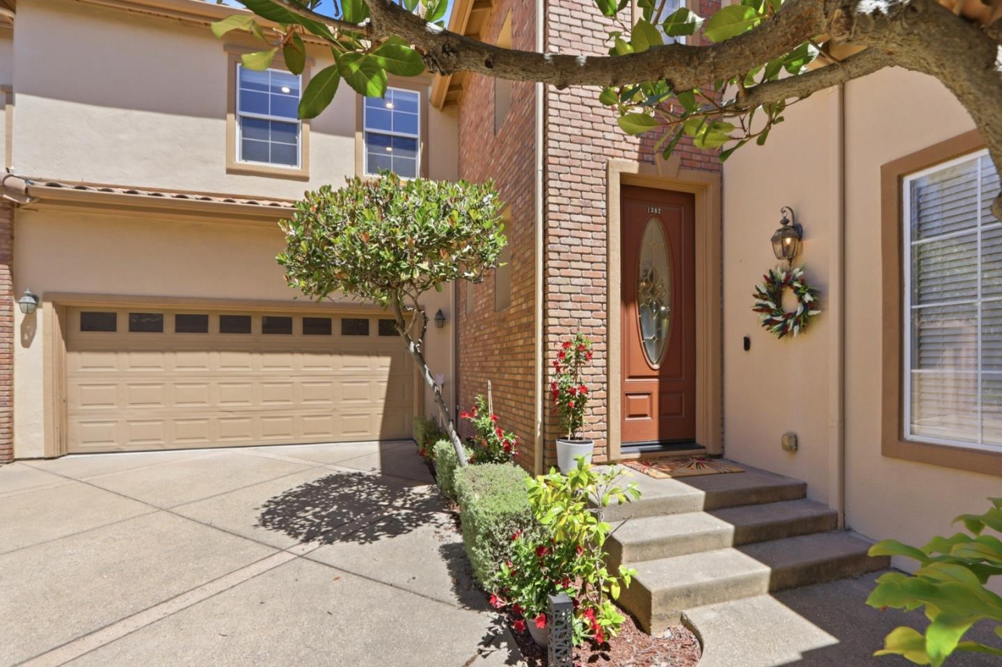 1382 Trailside Lane