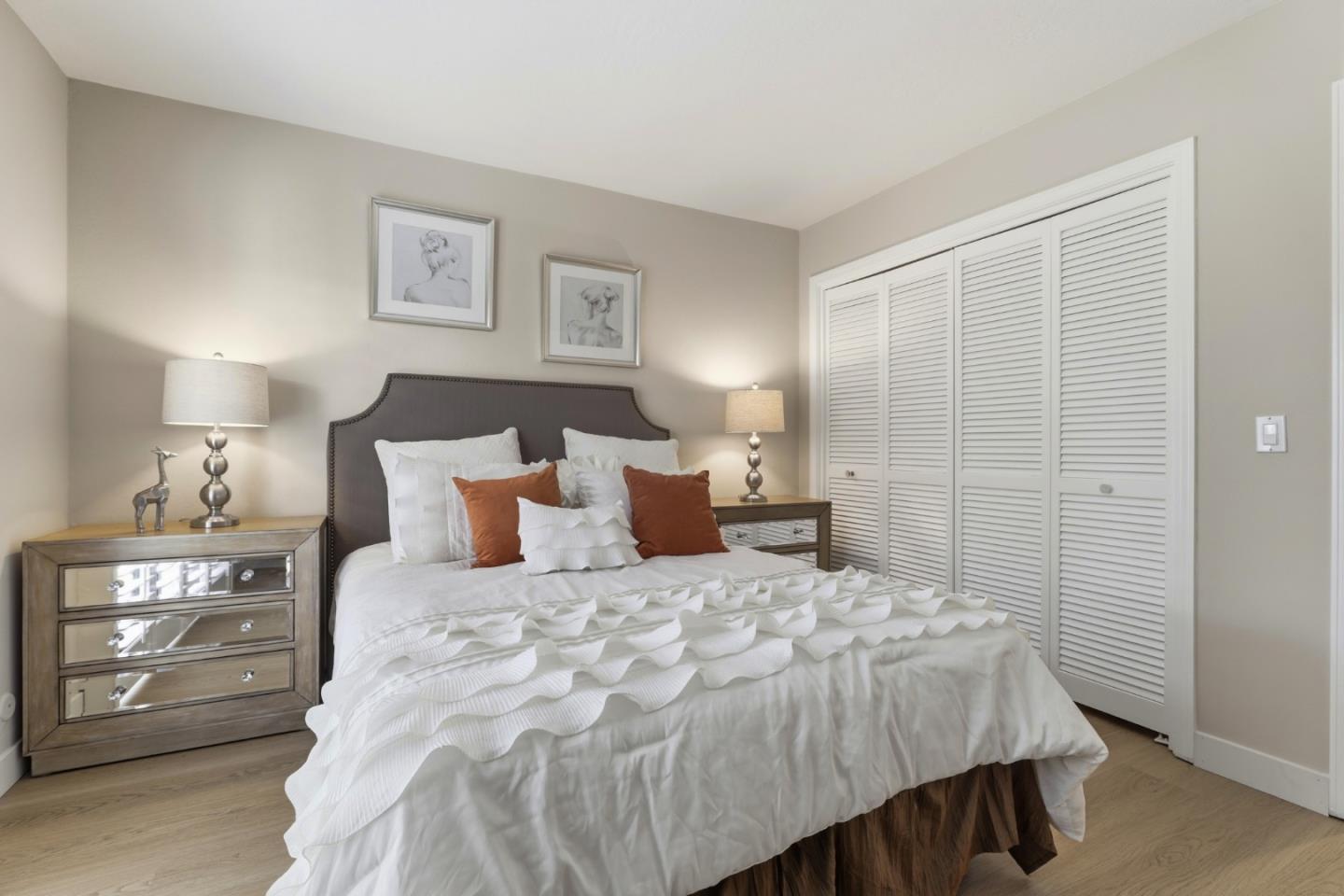 6131 Montgomery CT