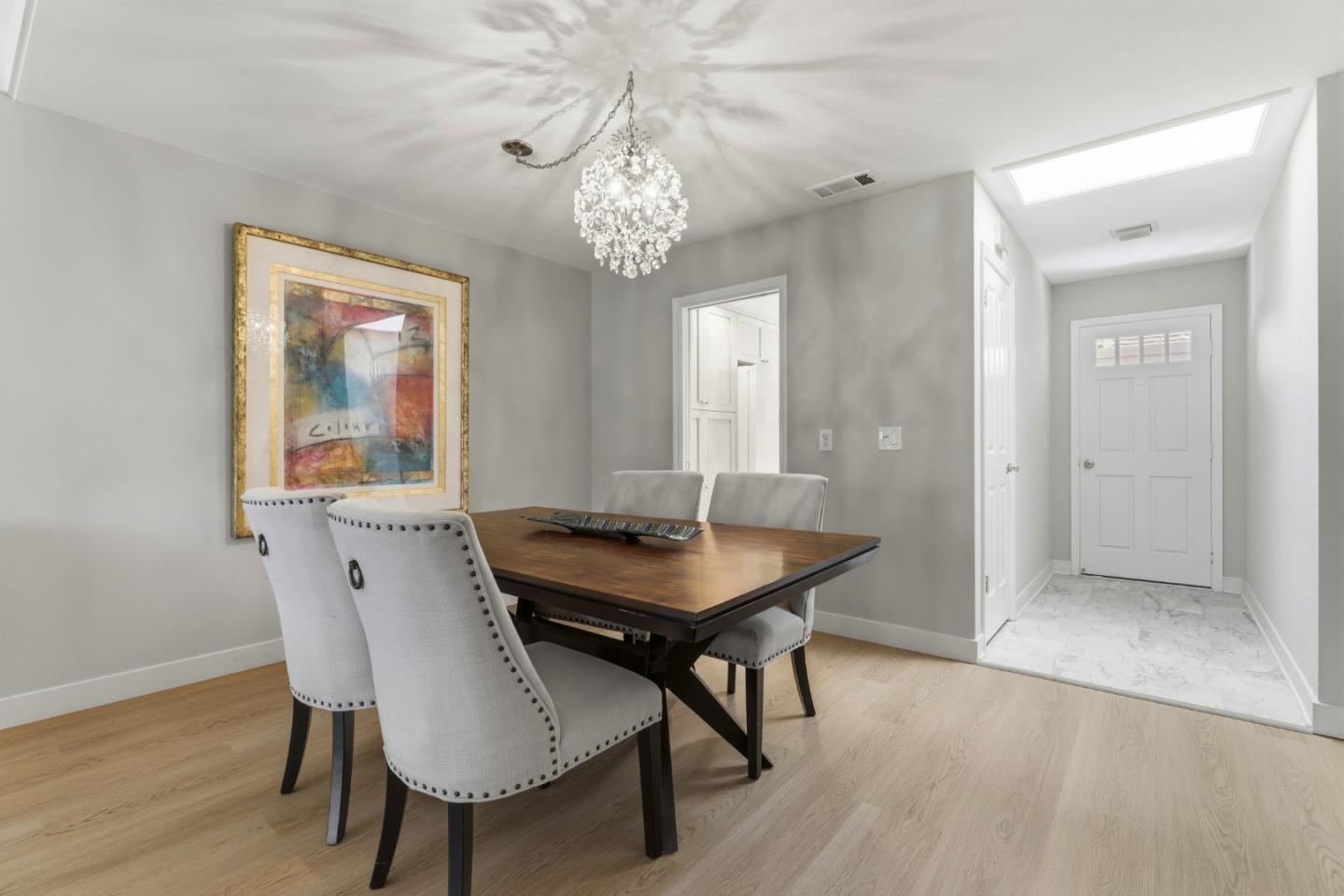 6131 Montgomery CT