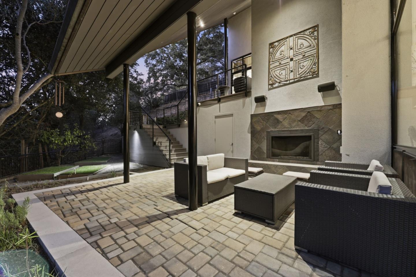 217 Mistletoe RD