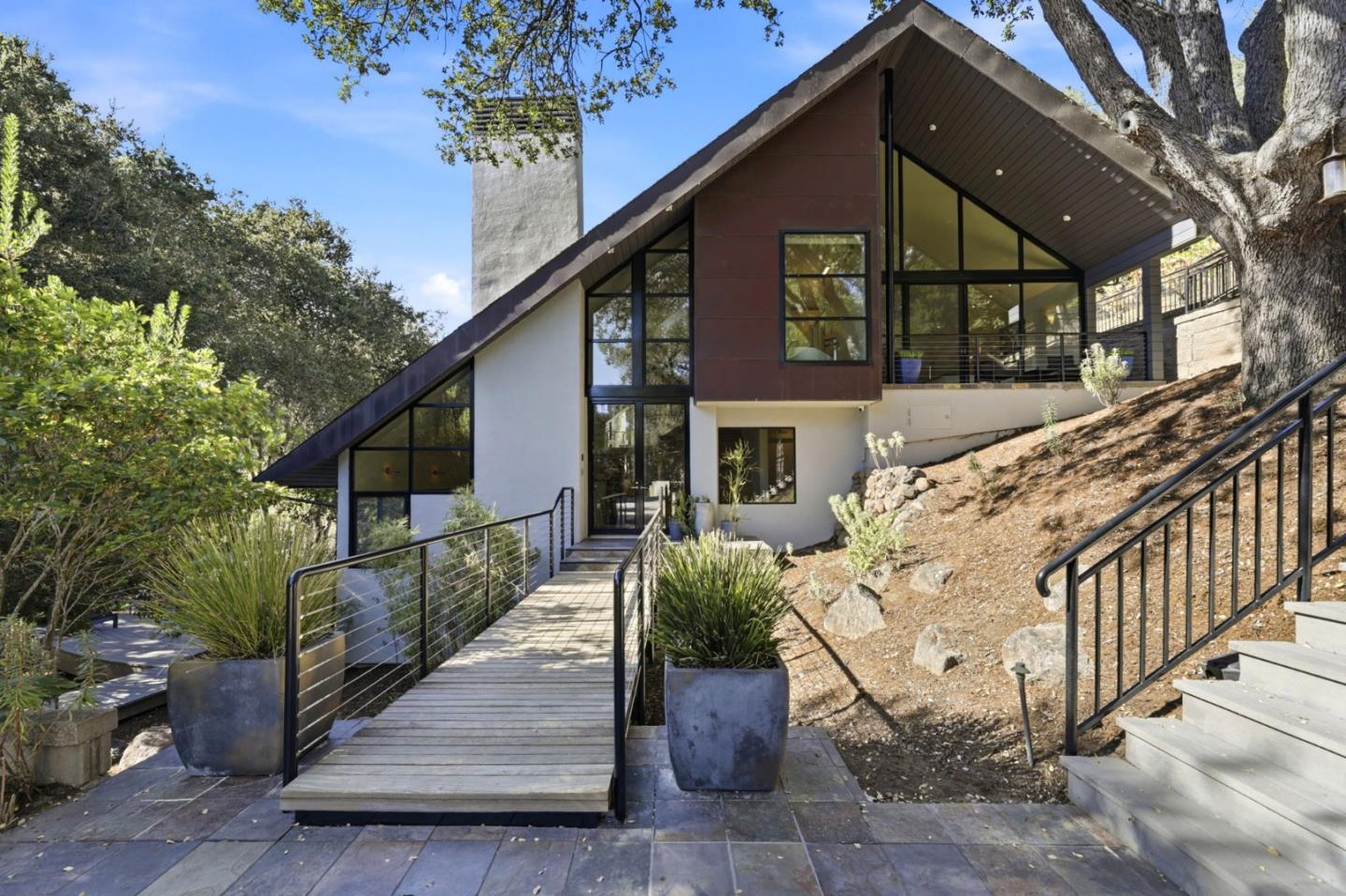 217 Mistletoe RD