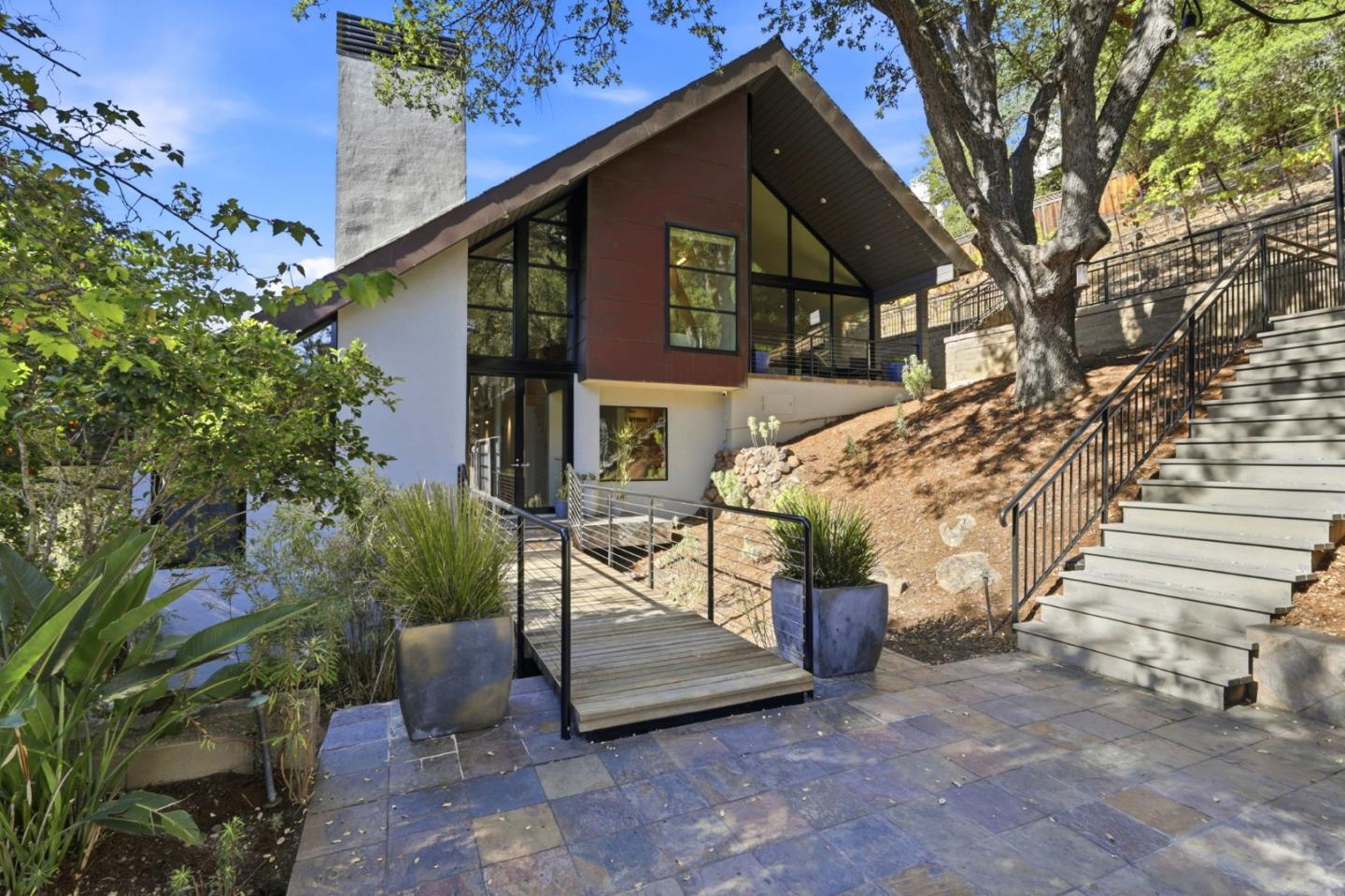 217 Mistletoe RD