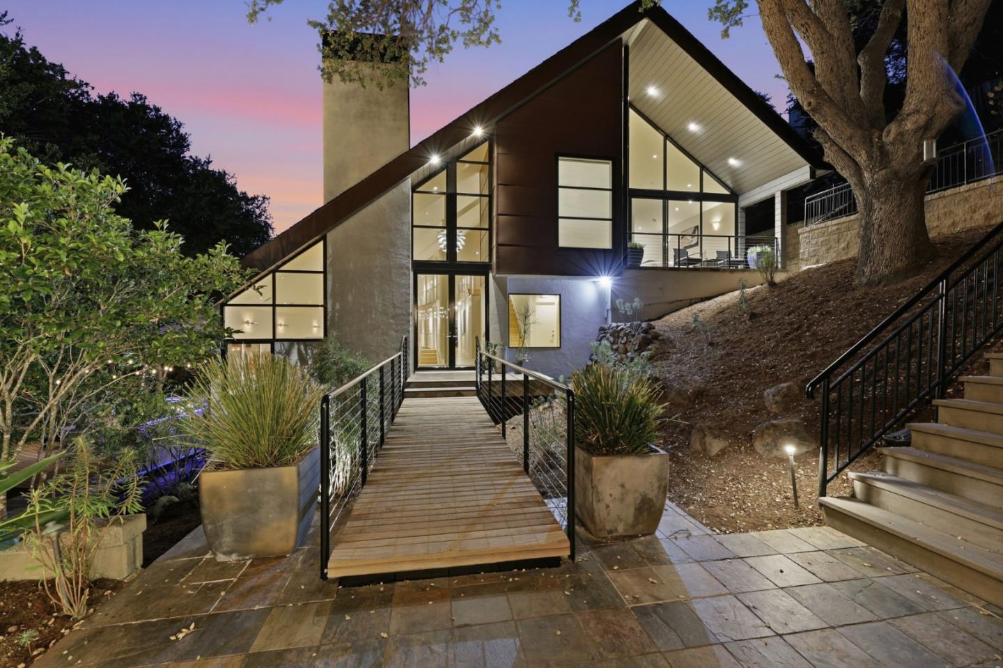 217 Mistletoe RD