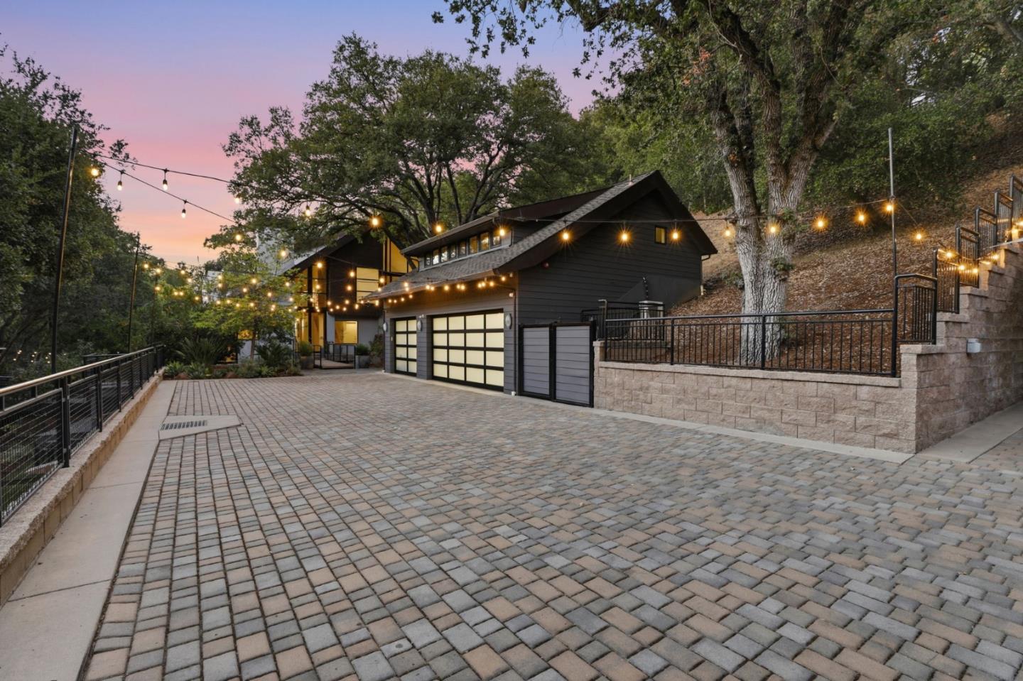 217 Mistletoe RD