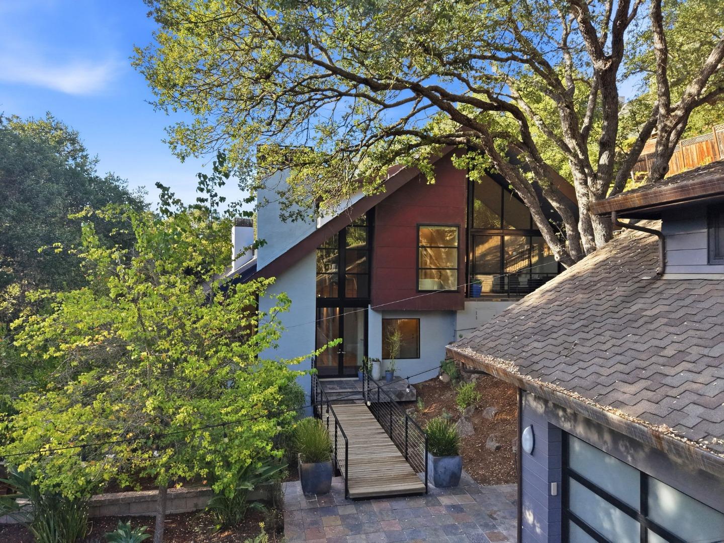 217 Mistletoe RD