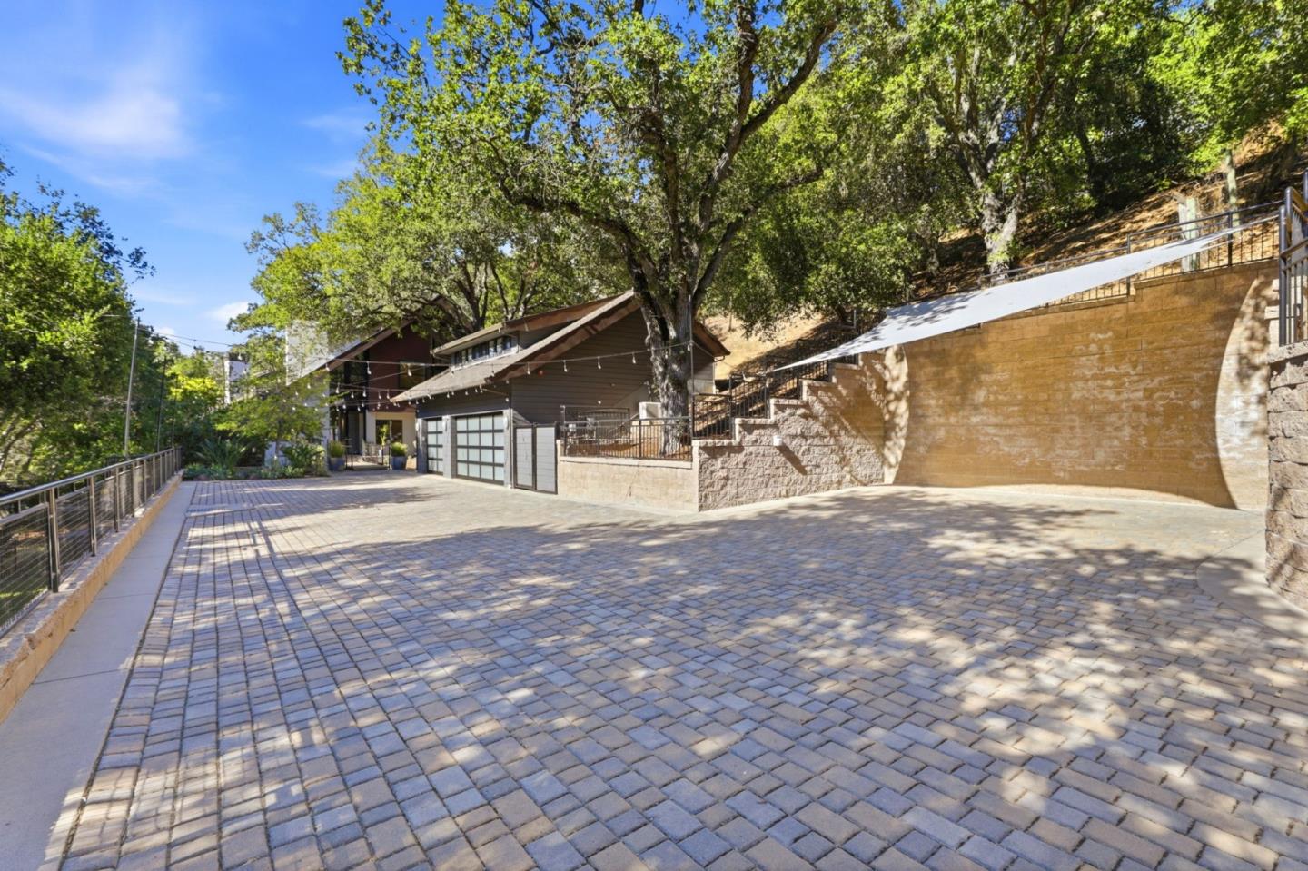 217 Mistletoe RD