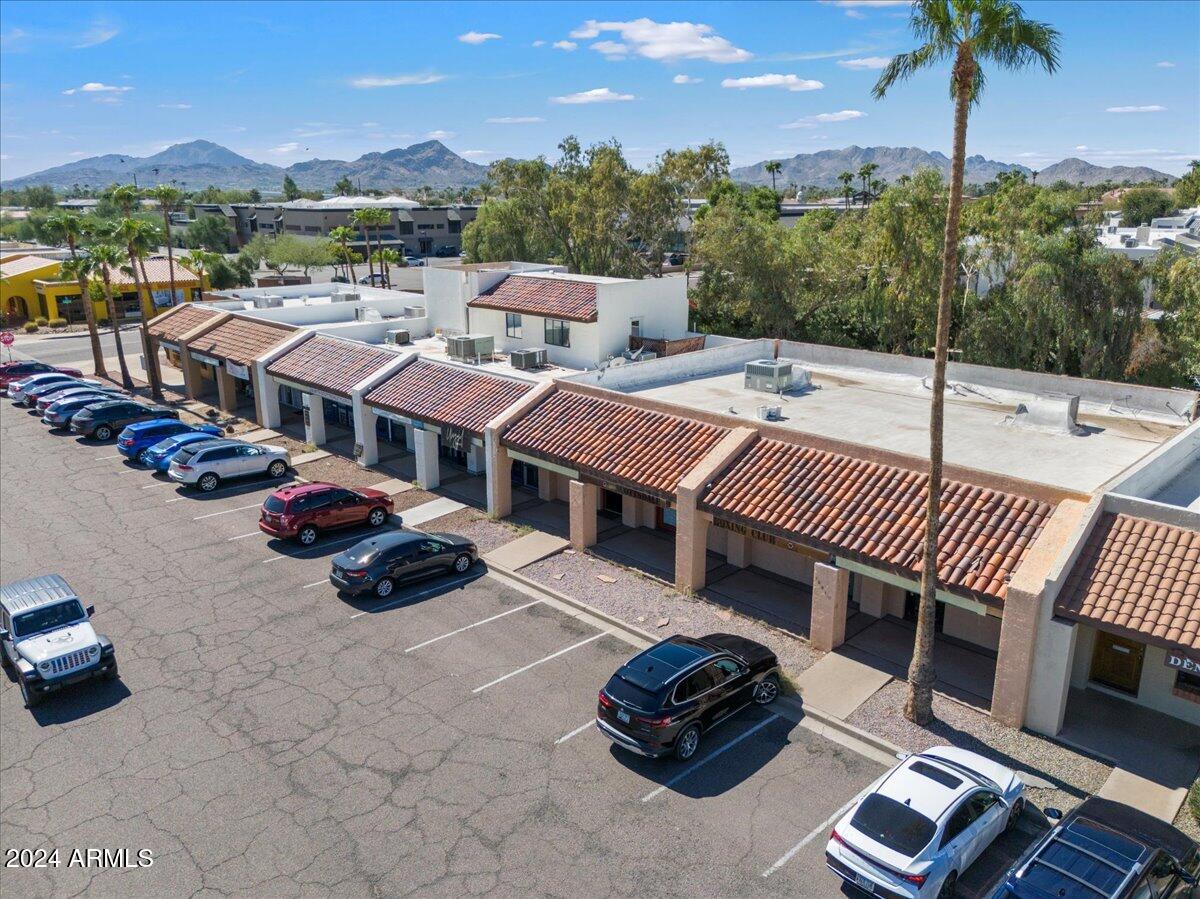 10810-12 N 71st Place