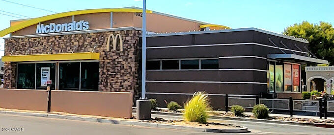 10810-12 N 71st Place