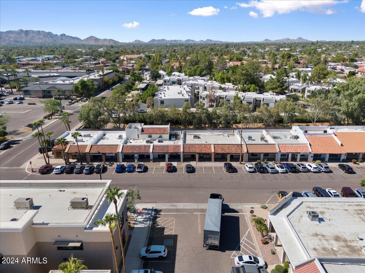 10810-12 N 71st Place