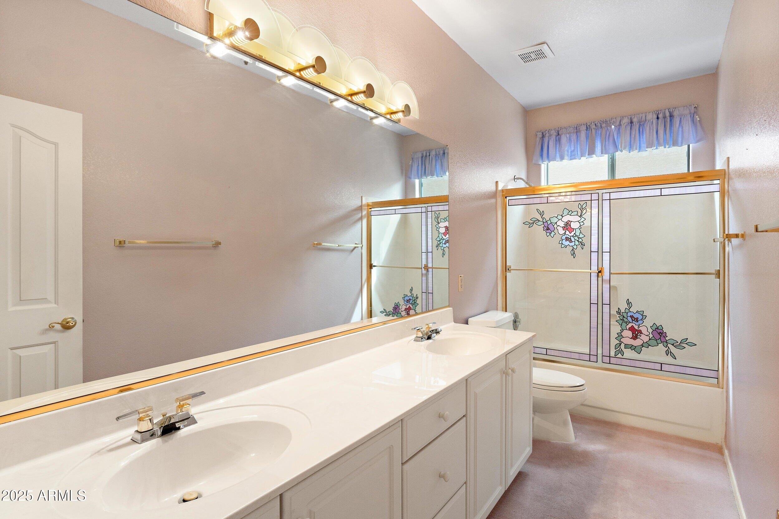 11136 E GREYTHORN Drive