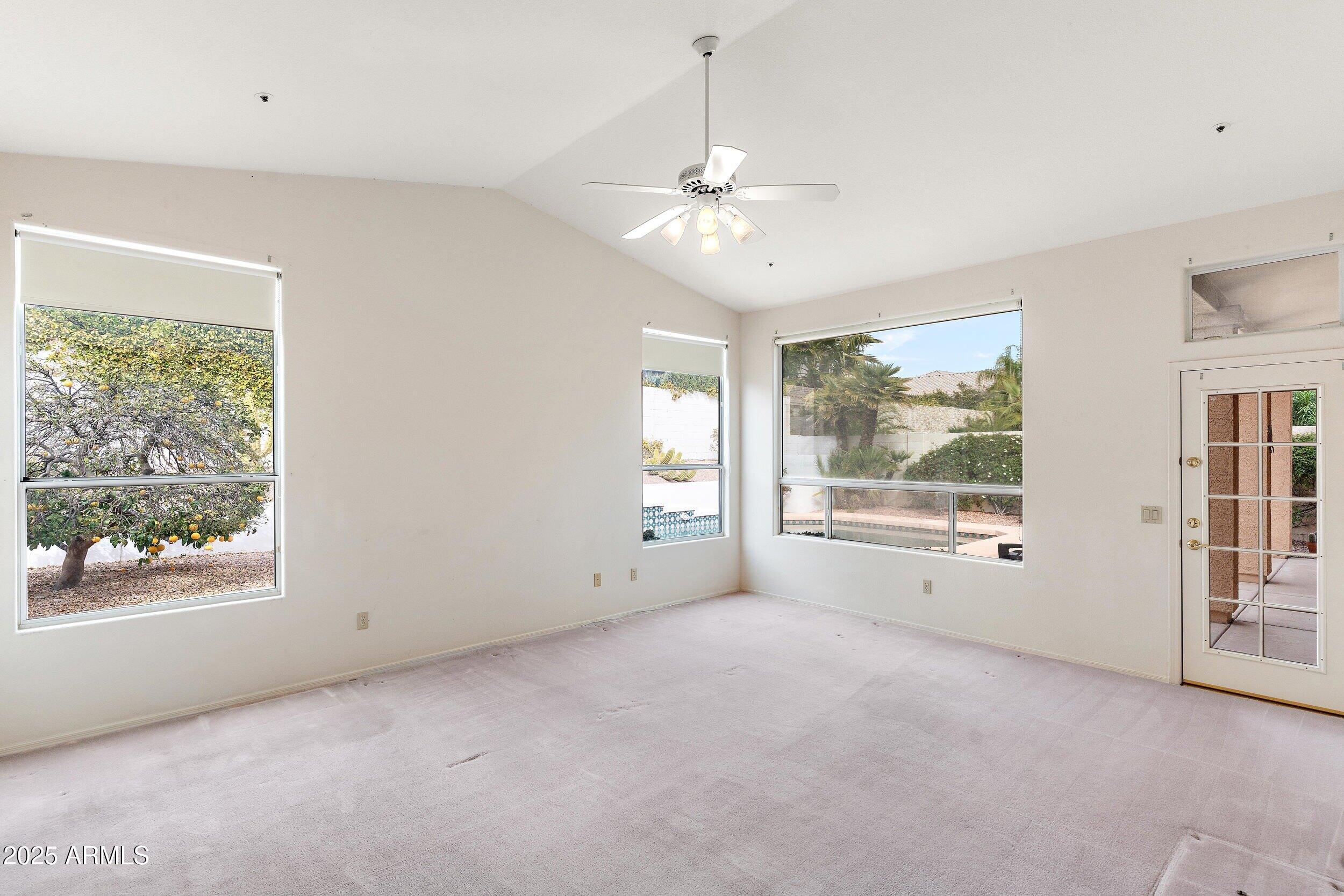 11136 E GREYTHORN Drive