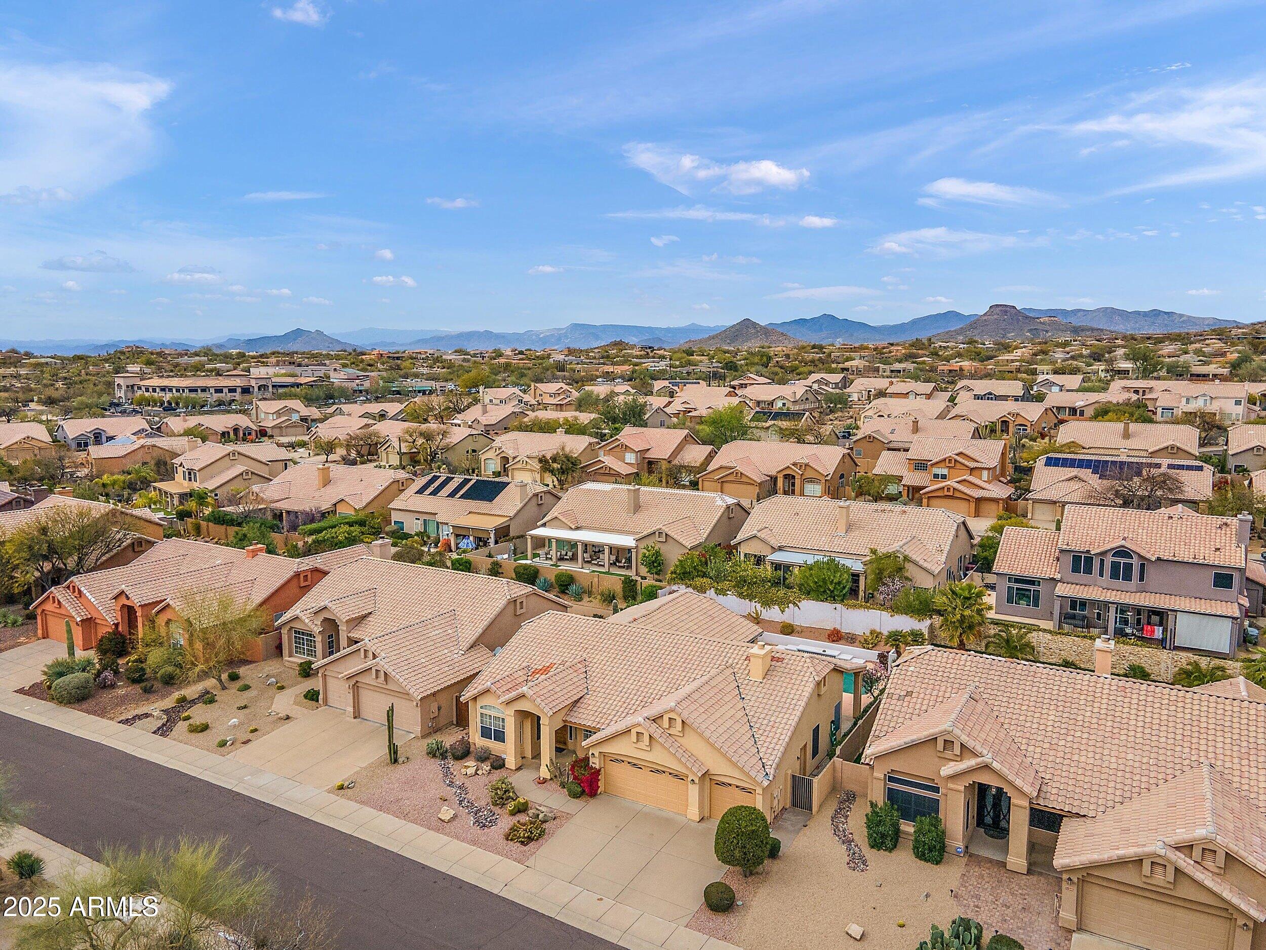 11136 E GREYTHORN Drive