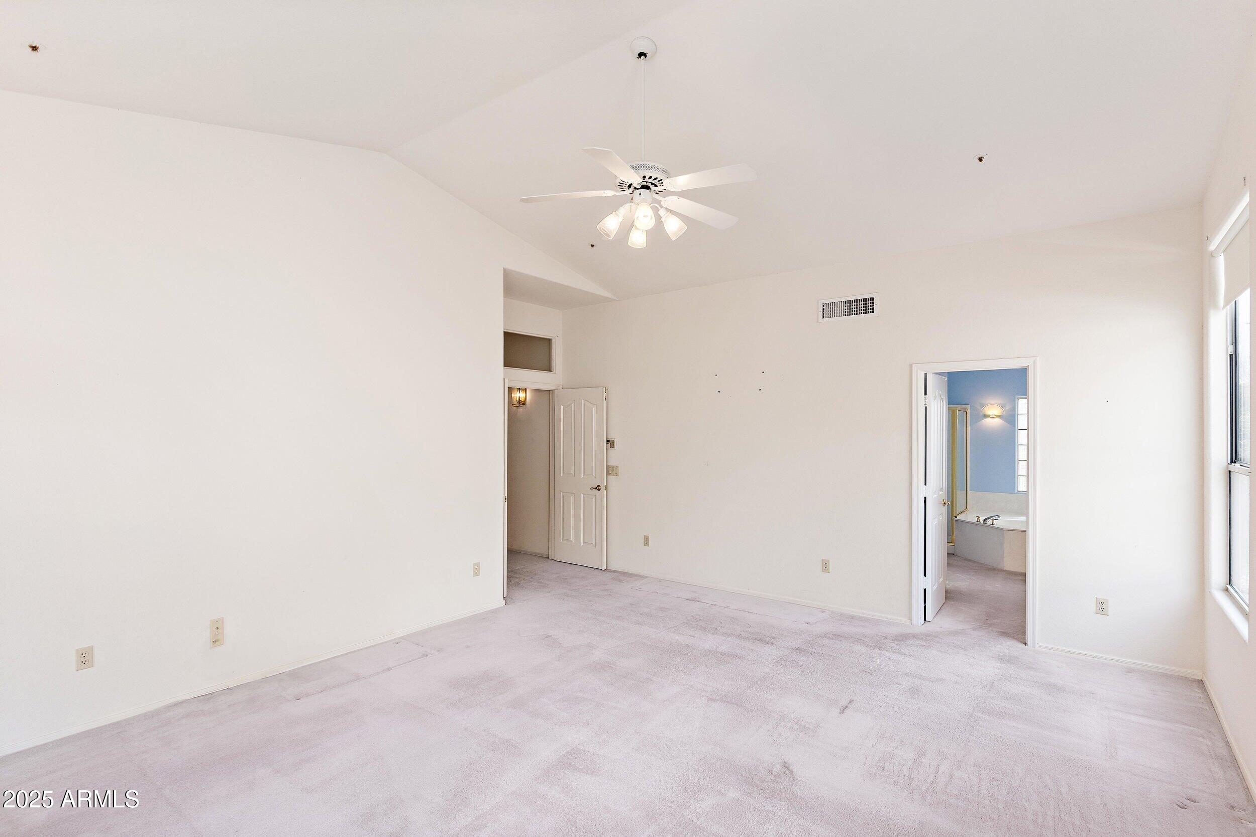 11136 E GREYTHORN Drive