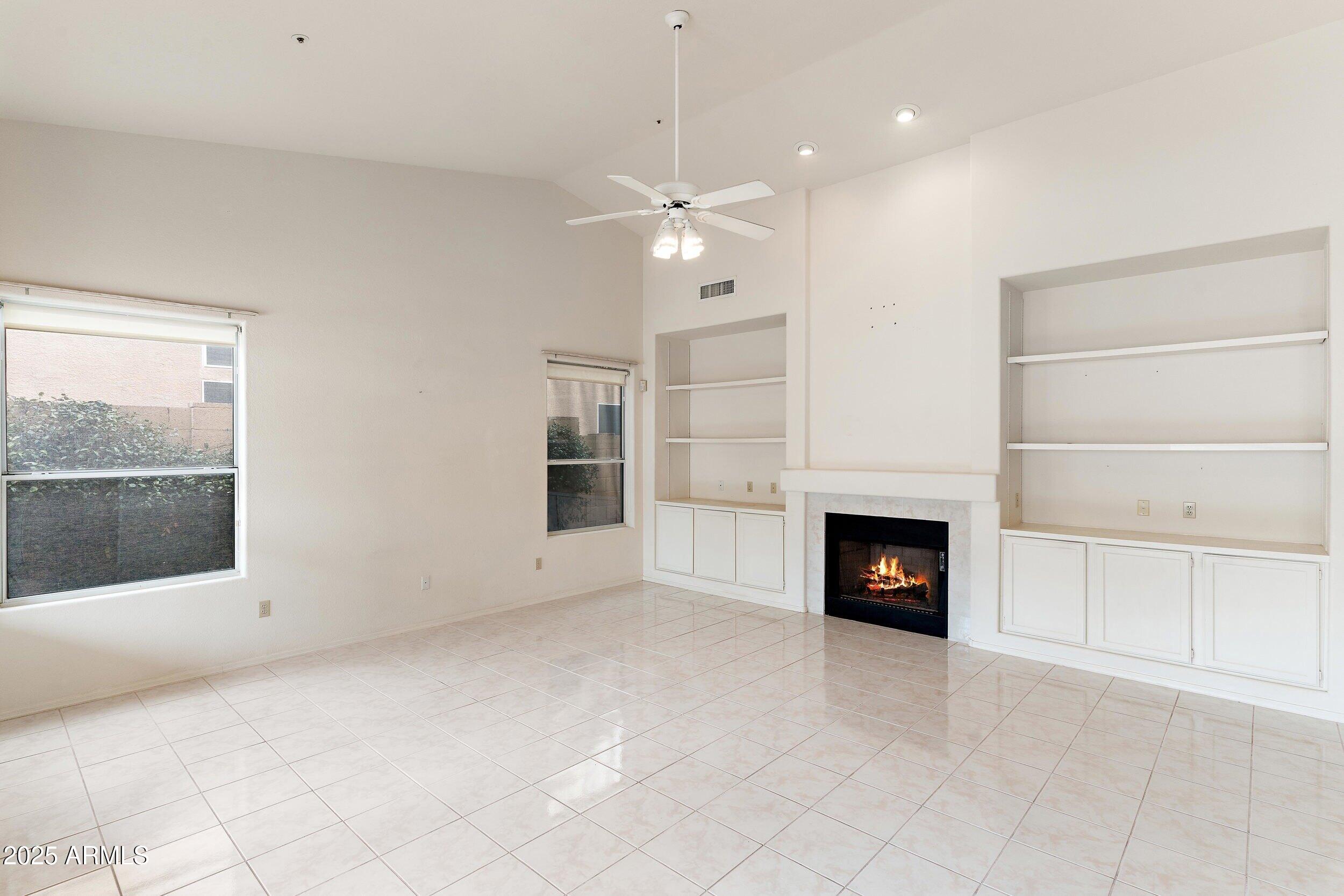 11136 E GREYTHORN Drive