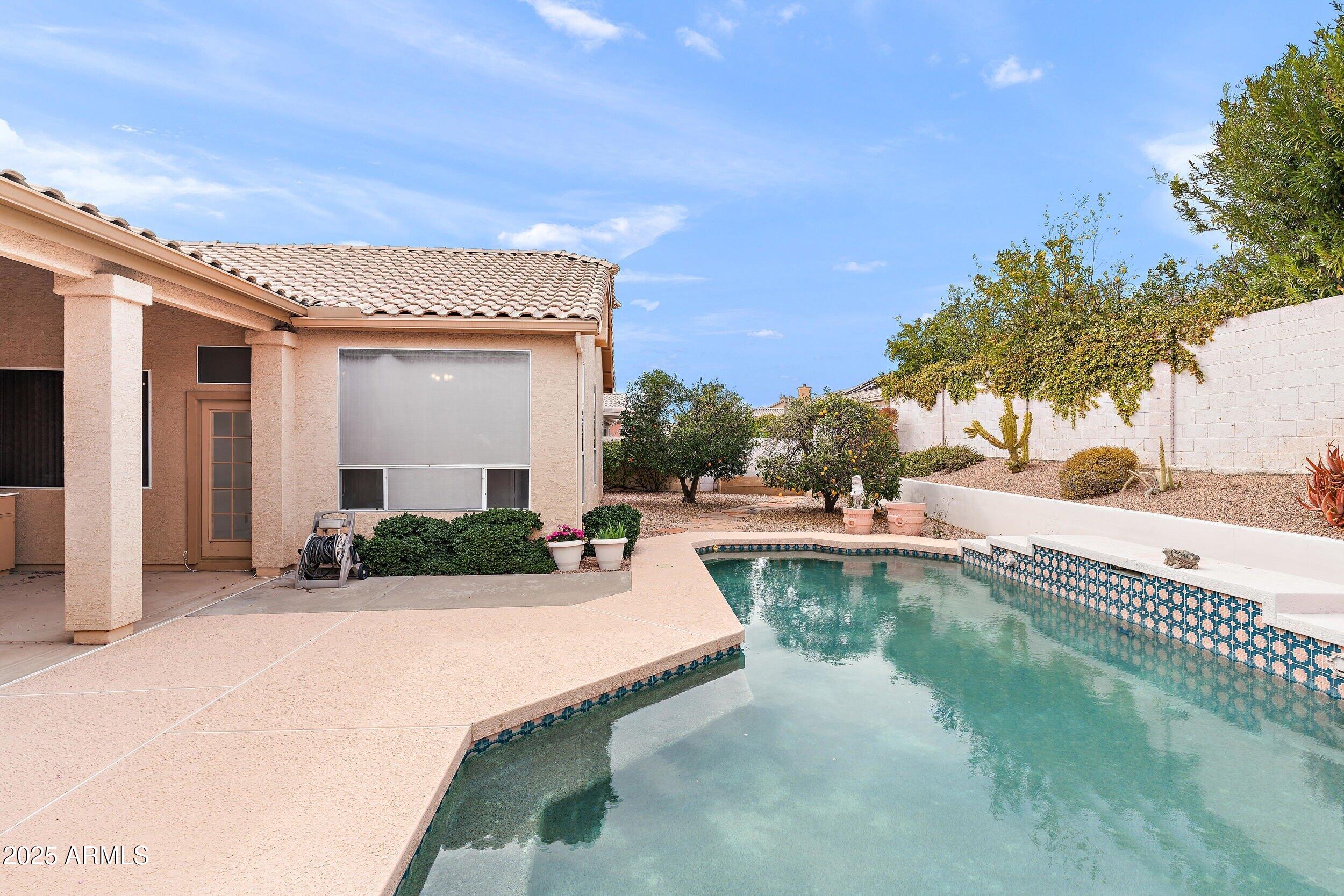 11136 E GREYTHORN Drive