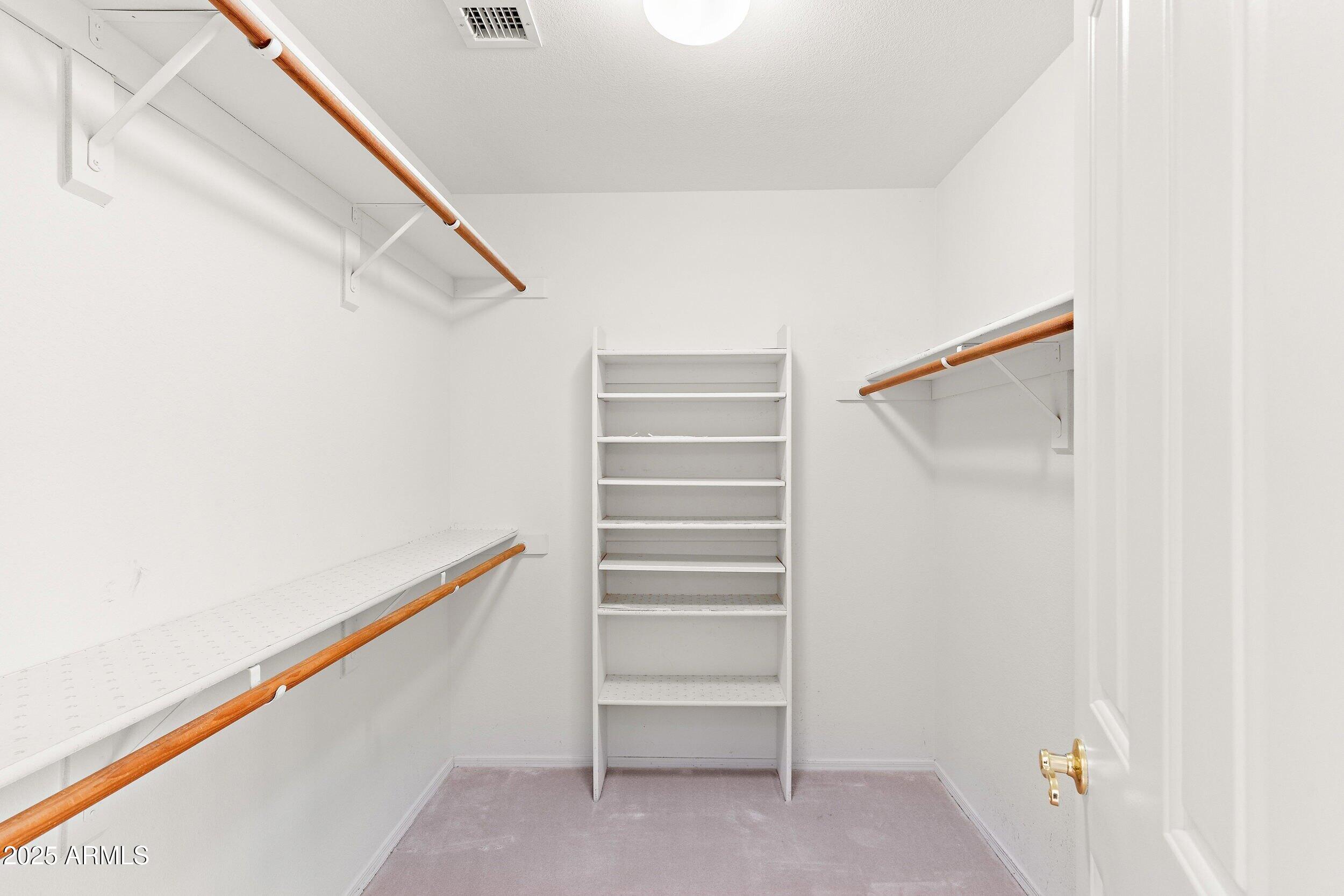 11136 E GREYTHORN Drive