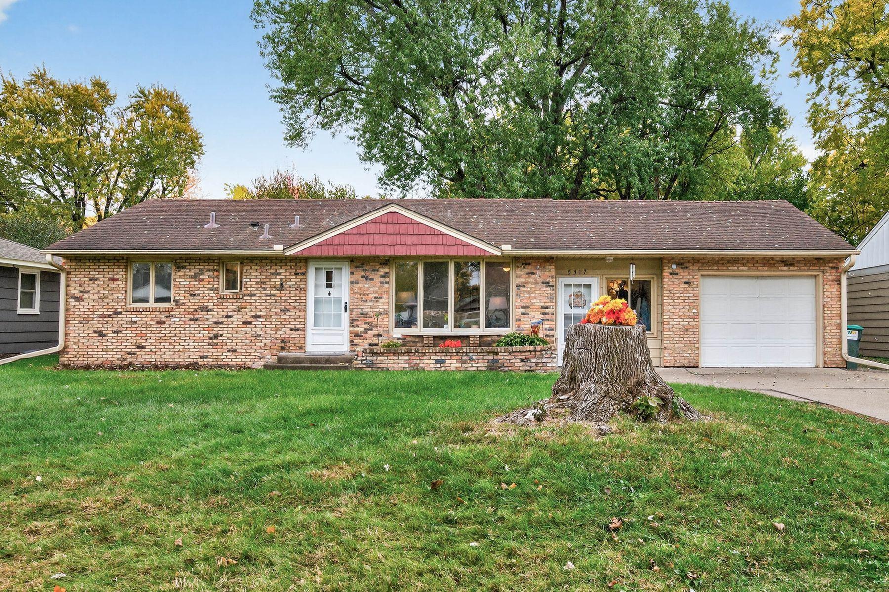 5317 Lakeside Avenue N