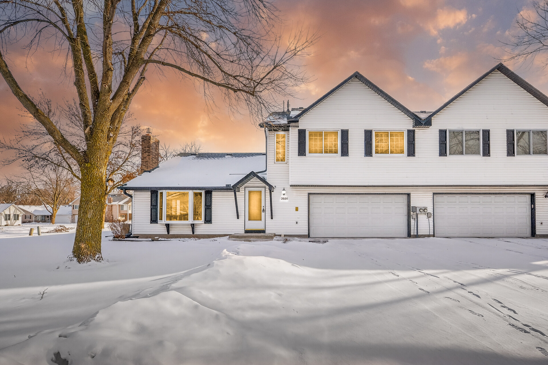 3691 Gershwin Lane North 