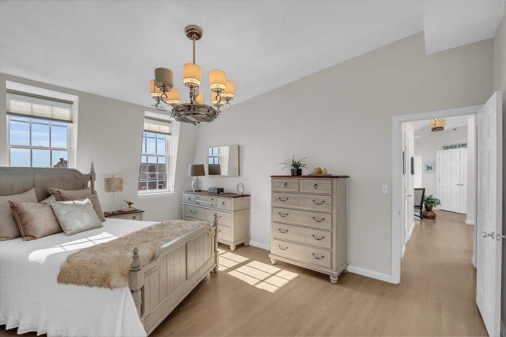 19-23 Pleasant St # 504