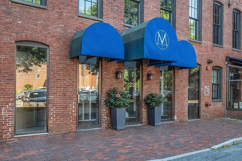 19-23 Pleasant St # 504
