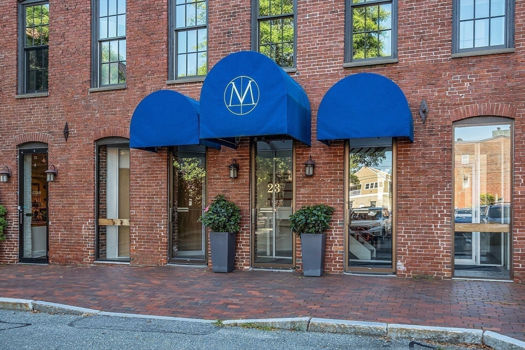 19-23 Pleasant St # 504