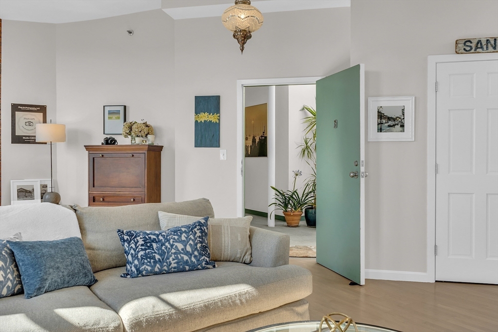 19-23 Pleasant St # 504