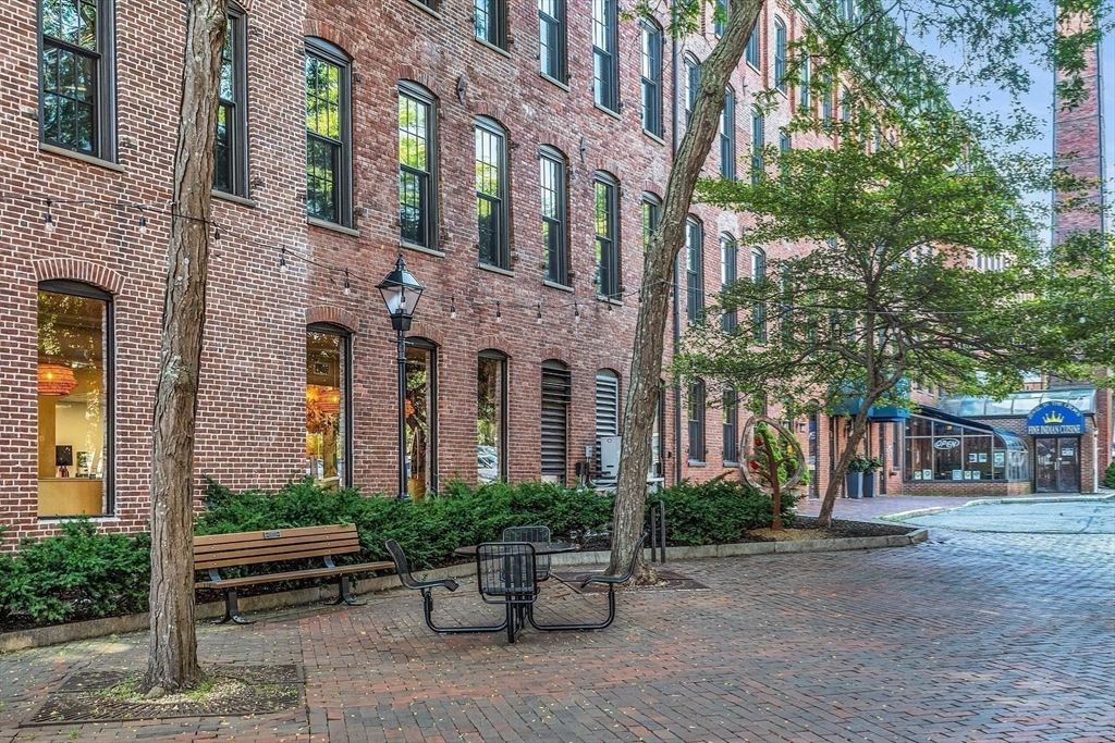 19-23 Pleasant St # 504