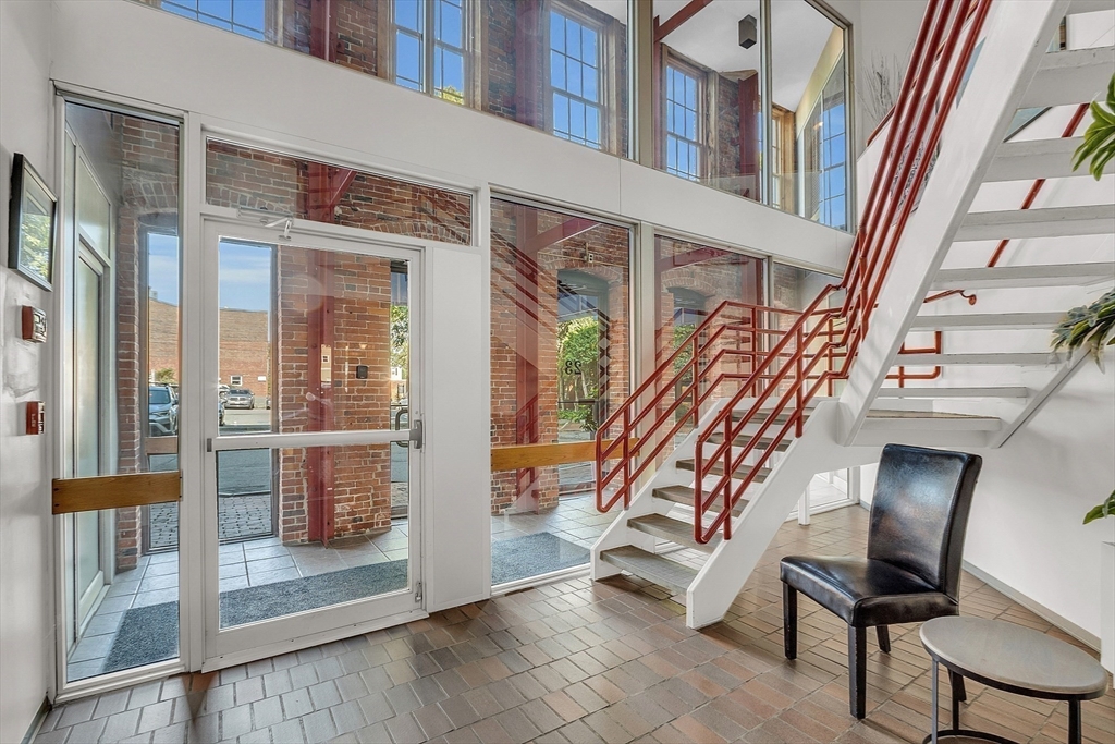19-23 Pleasant St # 504