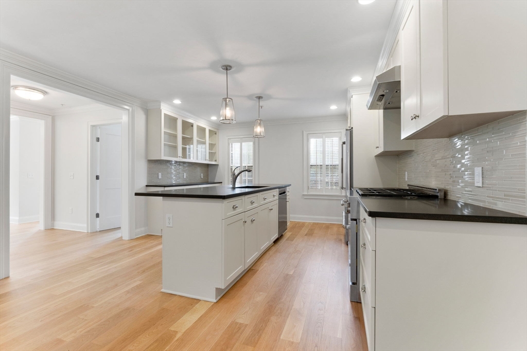 244 High St # 1