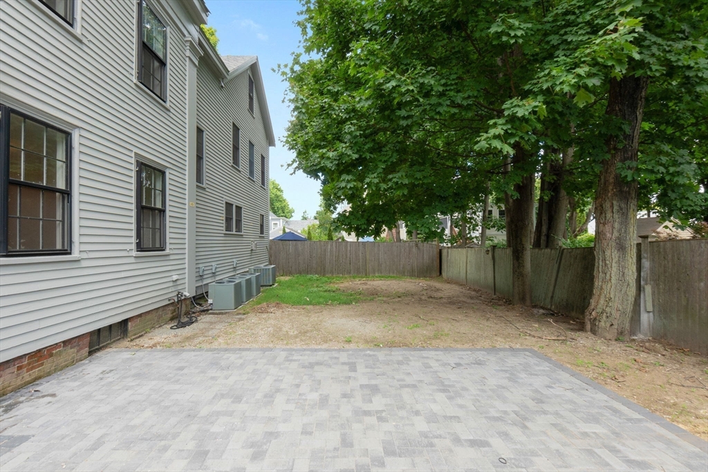 244 High St # 1