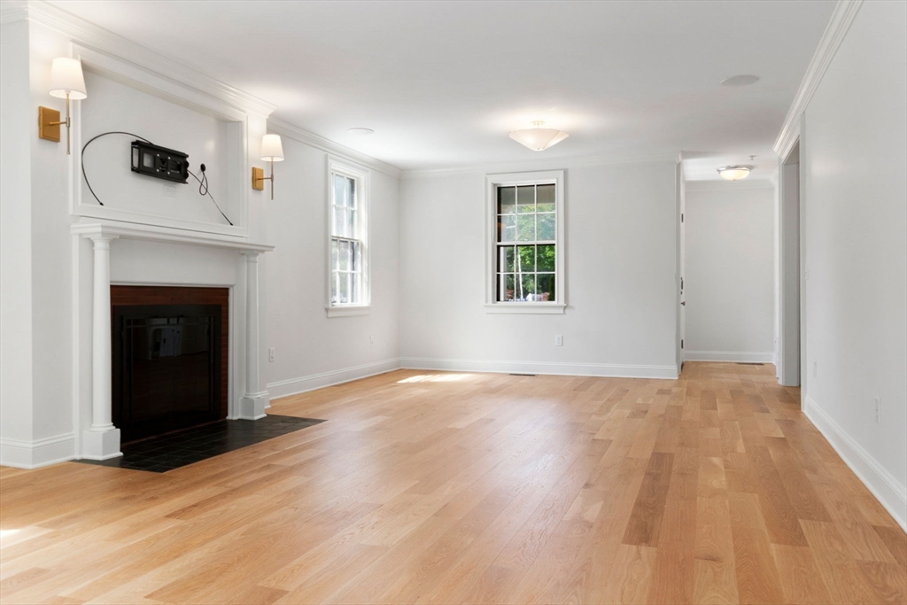 244 High St # 1