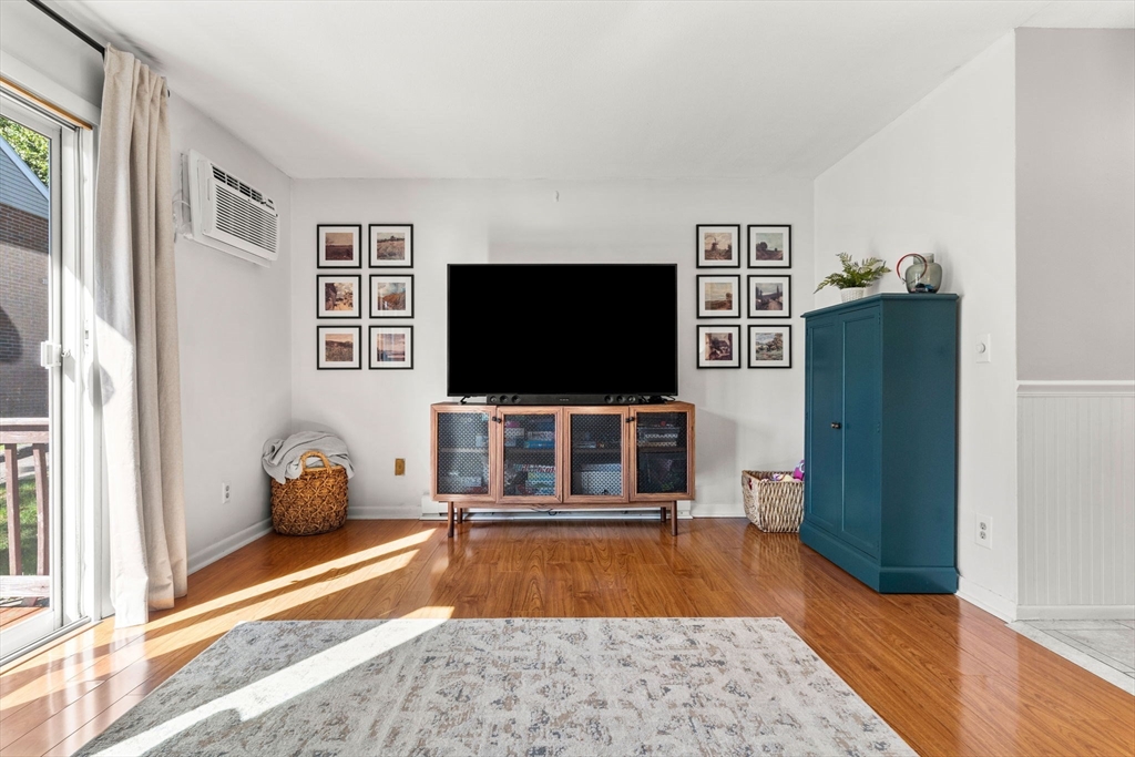 30 Glen Devin St. # 30