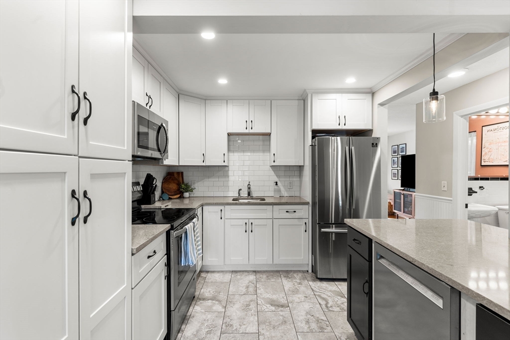 30 Glen Devin St. # 30