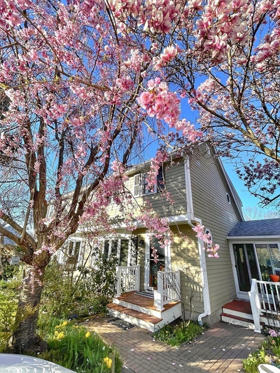 10B Christie Drive # 2