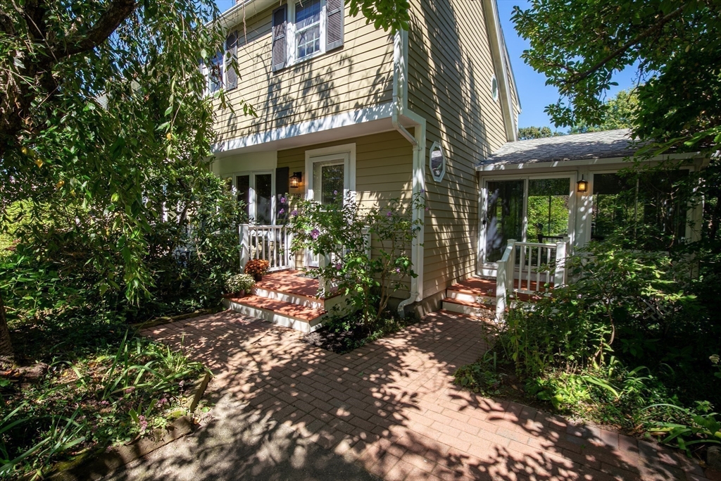 10B Christie Drive # 2