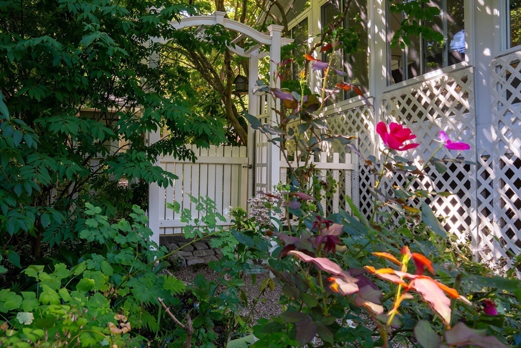 10B Christie Drive # 2