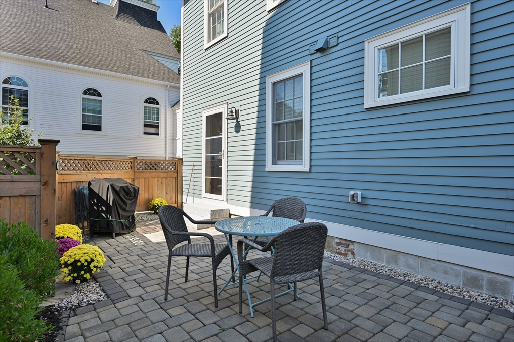 140 Main St # A