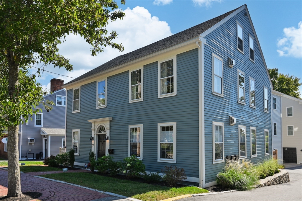 140 Main St # A