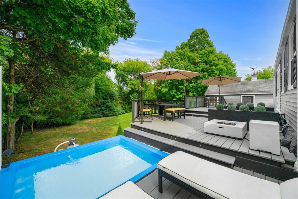 4 Crane Neck St