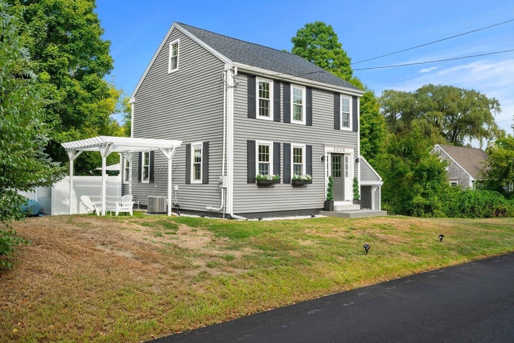 4 Crane Neck St
